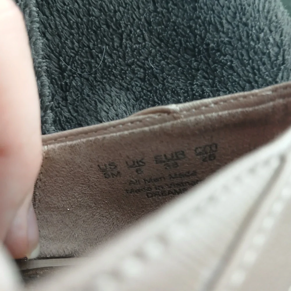 Life Stride Beige Wedge Pumps